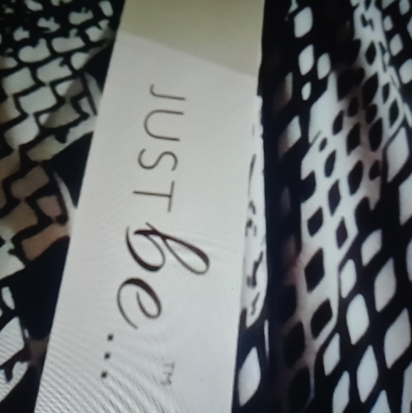 Copy - Just be snakeskin shorts 3x new A-14 - Picture 2 of 3